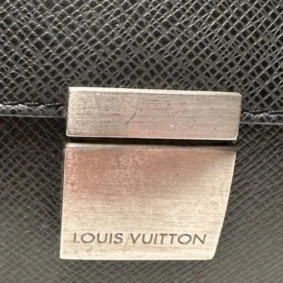 Louis Vuitton LV Black Taiga Leather Selenga Clutch Wristlet + COA - Picture 6 of 13